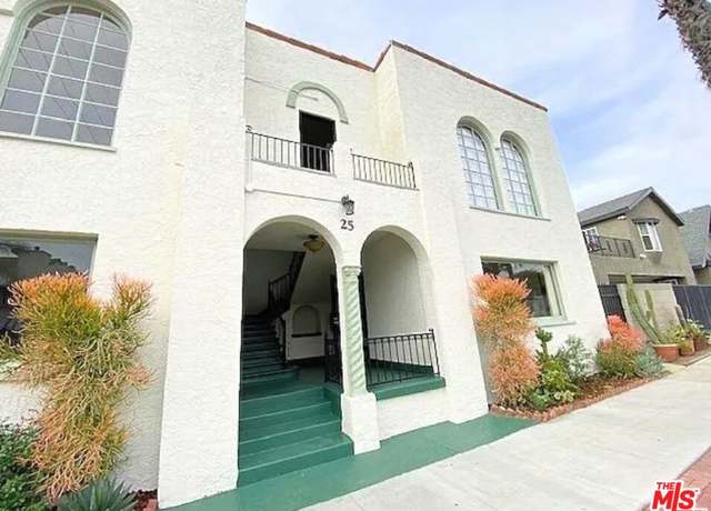Property at 25 Falcon Ave, Long Beach, CA 90802, 8 beds, 4 baths
