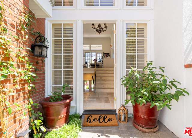 Property at 12555 The Vis, Los Angeles, CA 90049, 2 beds, 2 baths