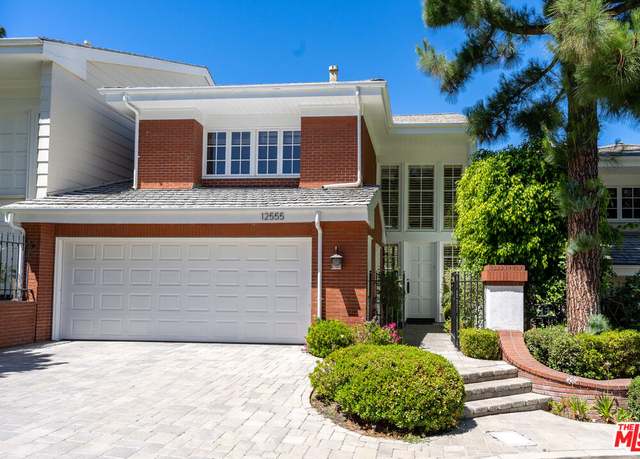 Property at 12555 The Vis, Los Angeles, CA 90049, 2 beds, 2 baths