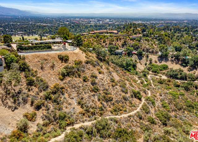 Property at 1504 Glen Oaks Blvd, Pasadena, CA 91105