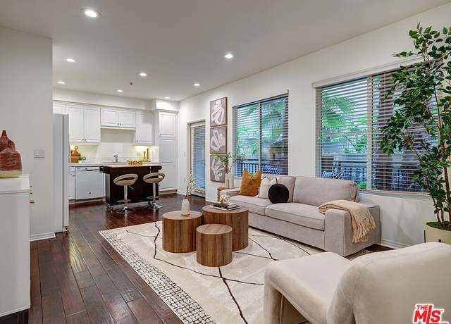 Property at 6020 S Seabluff Dr #122, Playa Vista, CA 90094, 2 beds, 2 baths