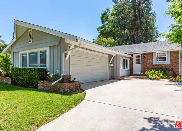 Property at 21924 Buena Ventura St, Woodland Hills, CA 91364, 3 beds, 2 baths