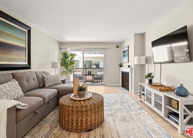 Property at 8163 Redlands St #24, Playa Del Rey, CA 90293, 1 bed, 1 bath