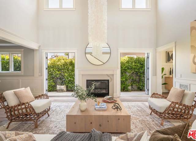 Property at 2666 33rd St, Santa Monica, CA 90405, 4 beds, 3.5 baths