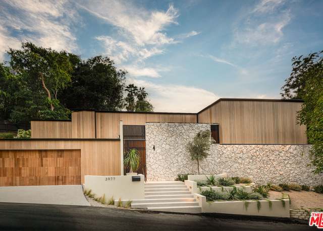 Property at 3977 Oeste Ave, Studio City, CA 91604, 3 beds, 2.5 baths