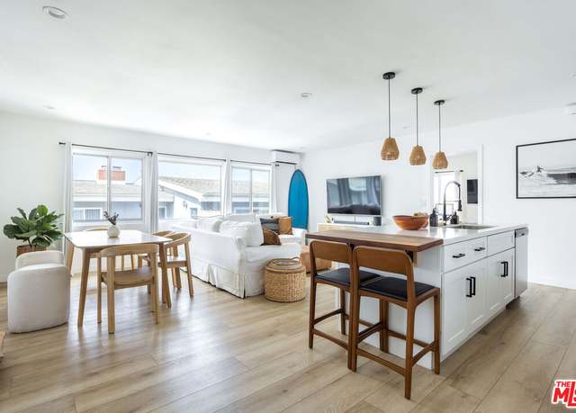 Property at 2241 Virginia Ave #11, Santa Monica, CA 90404, 2 beds, 2 baths