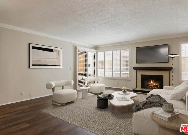 Property at 4641 Fulton Ave #203, Sherman Oaks, CA 91423, 2 beds, 3 baths