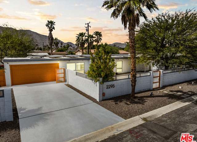 Property at 2295 Nicola Rd, Palm Springs, CA 92262, 3 beds, 2 baths