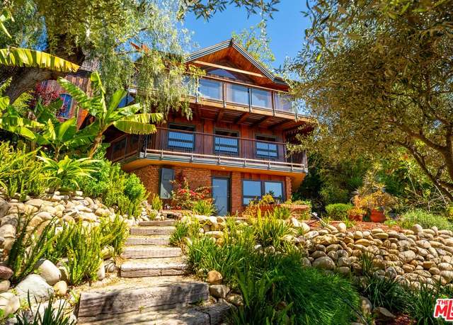 Property at 440 Mariposa Dr, Ventura, CA 93001, 4 beds, 3.5 baths