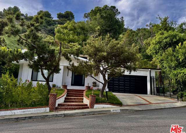 Property at 9781 Blantyre Dr, Beverly Hills, CA 90210, 3 beds, 2.5 baths