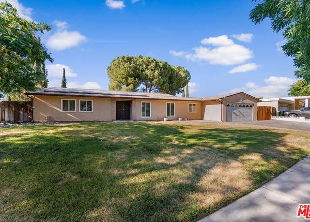 Property at 1723 Staffordshire Dr, Lancaster, CA 93534, 3 beds, 2 baths