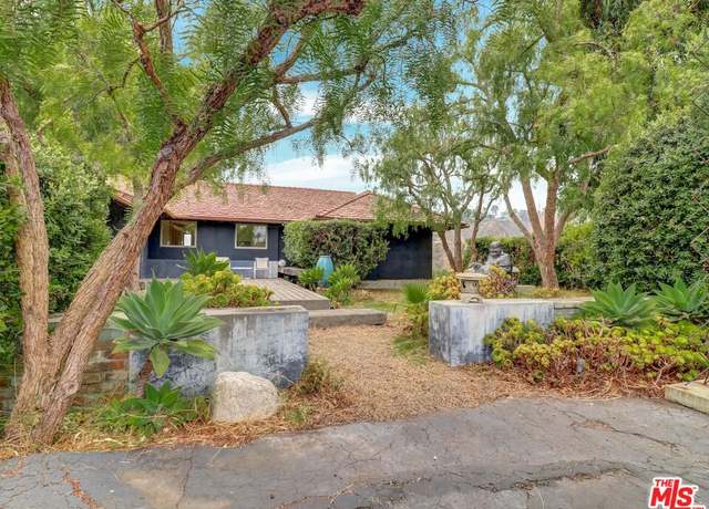 Property at 16959 Dulce Ynez Ln, Pacific Palisades, CA 90272, 3 beds, 3 baths