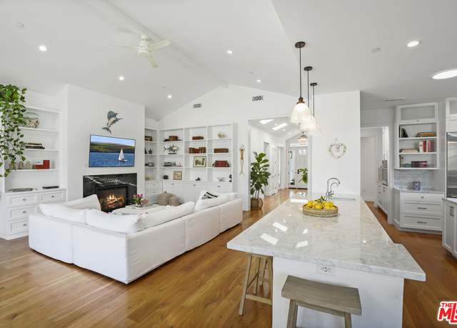 Property at 6544 Wandermere Rd, Malibu, CA 90265, 5 beds, 4.5 baths
