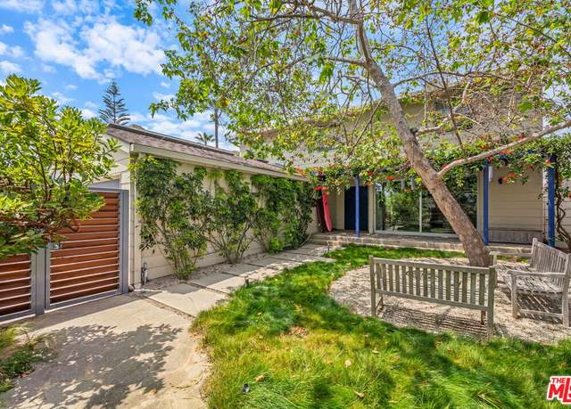 Property at 301 Marguerita Ave, Santa Monica, CA 90402, 3 beds, 3 baths