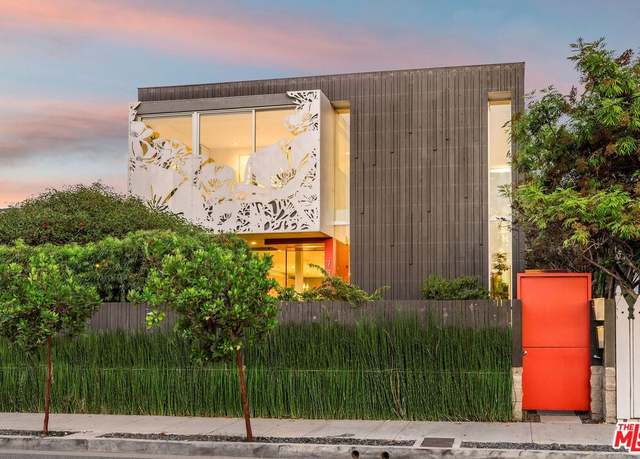 Property at 732 Brooks Ave, Venice, CA 90291, 3 beds, 3 baths
