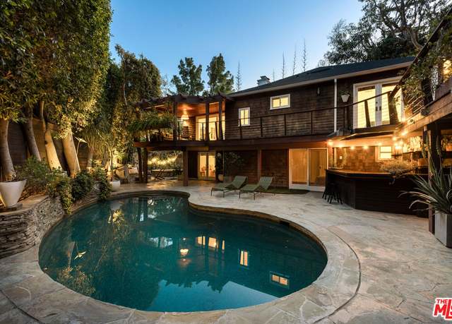 Property at 2715 La Cuesta Dr, Los Angeles, CA 90046, 3 beds, 3 baths