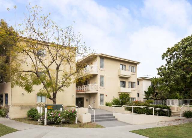 Property at 861 S Windsor Blvd #103, Los Angeles, CA 90005, 2 beds, 2.5 baths