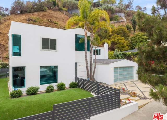 Property at 1257 Bienveneda Ave, Pacific Palisades, CA 90272, 4 beds, 3 baths