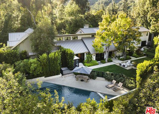 Property at 2627 Benedict Canyon Dr, Beverly Hills, CA 90210, 7 beds, 8.5 baths