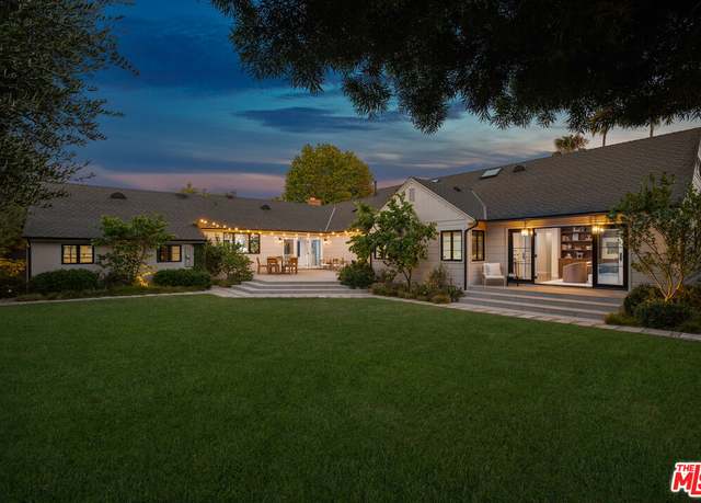 Property at 14903 Pampas Ricas Blvd, Pacific Palisades, CA 90272, 5 beds, 4 baths