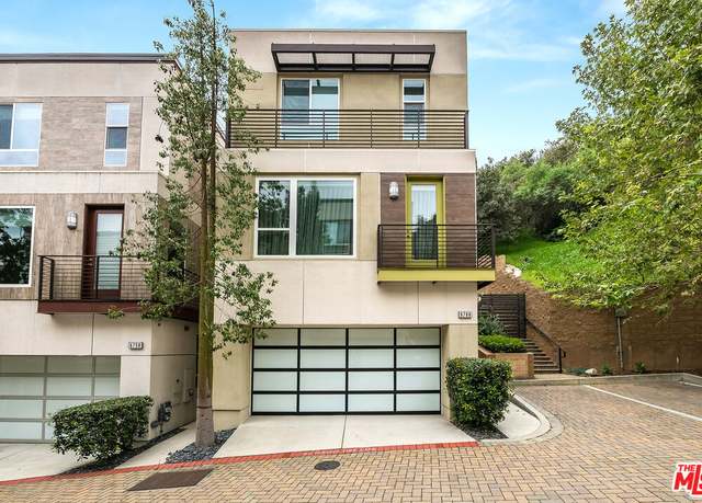 Property at 6760 W Gill Way, Los Angeles, CA 90068, 3 beds, 4 baths