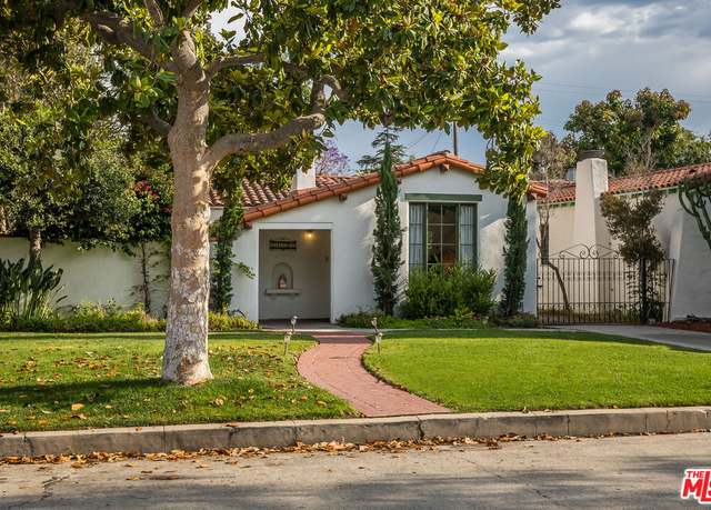 Property at 11208 Kling St, North Hollywood, CA 91602, 4 beds, 2 baths