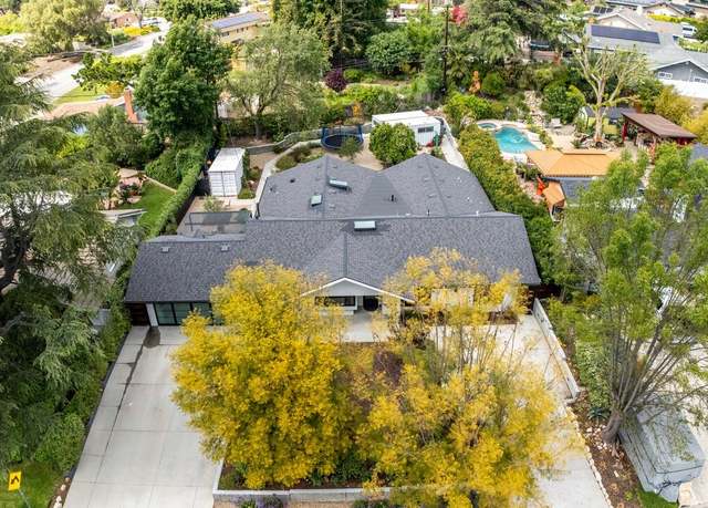 Property at 1865 El Monte Dr, Thousand Oaks, CA 91362, 4 beds, 4 baths