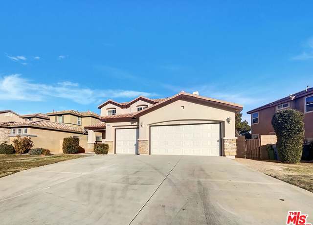 Property at 39126 Dunbar St, Palmdale, CA 93551, 5 beds, 3 baths