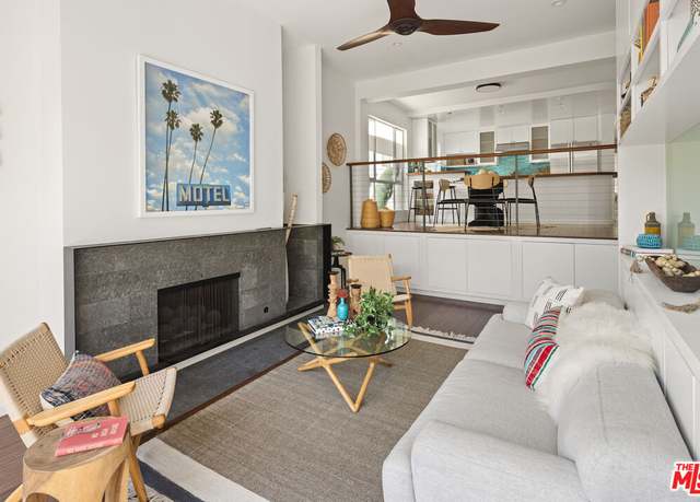 Property at 25 Mast St, Marina Del Rey, CA 90292, 2 beds, 2 baths