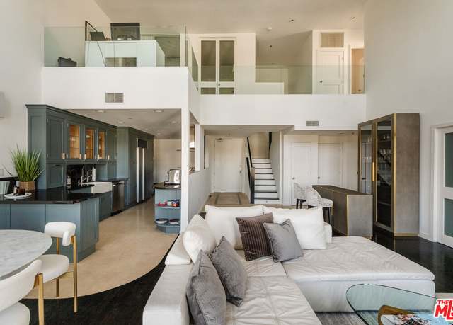 Property at 1040 4th St #405, Santa Monica, CA 90403, 3 beds, 3 baths