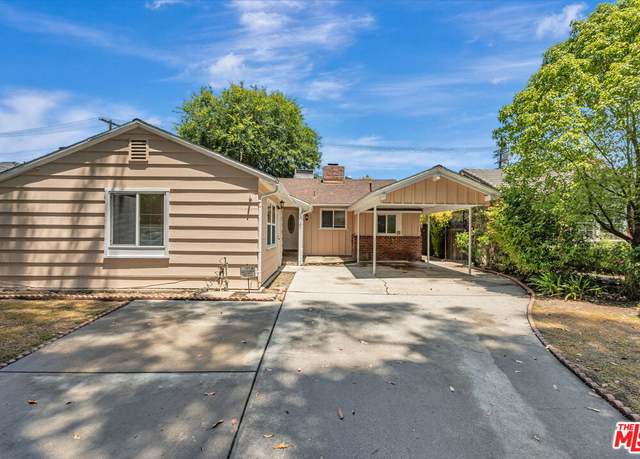 Property at 22125 Costanso St, Woodland Hills, CA 91364, 3 beds, 2 baths