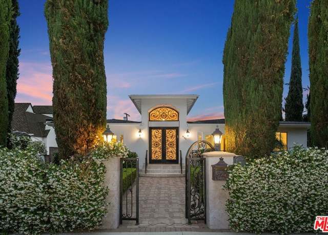 Property at 465 N Kilkea Dr, Los Angeles, CA 90048, 4 beds, 3 baths