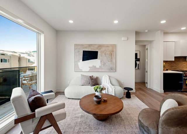 Property at 505 S Barrington Ave #107, Los Angeles, CA 90049, 2 beds, 2.5 baths