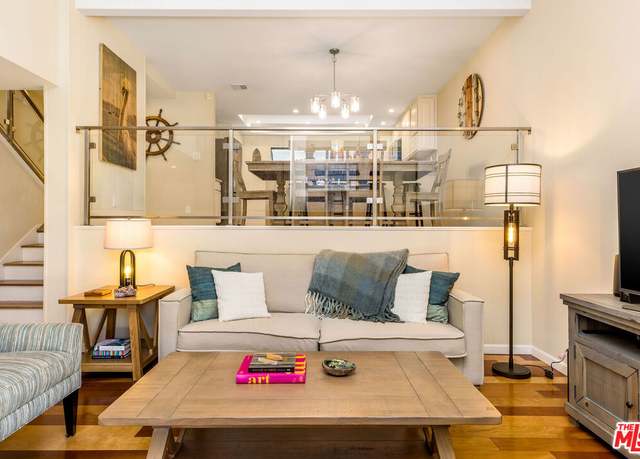 Property at 4778 La Villa Marina Unit B, Marina Del Rey, CA 90292, 2 beds, 2.5 baths