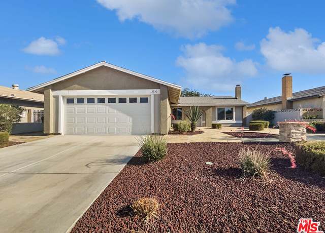 Property at 2930 Casamia Ave, Palmdale, CA 93550, 3 beds, 2 baths