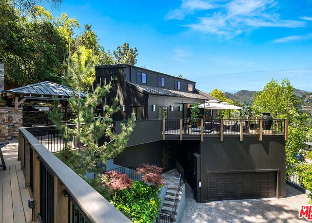 Property at 3000 Cornwall Dr, Glendale, CA 91206, 6 beds, 6.5 baths