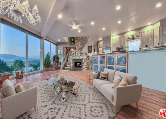 Property at 350 Aspen Ln, Bridgeport, CA 93517, 3 beds, 3.5 baths