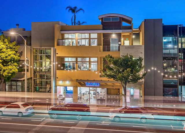 Property at 2216 Main St, Santa Monica, CA 90405, 9 beds, 10 baths