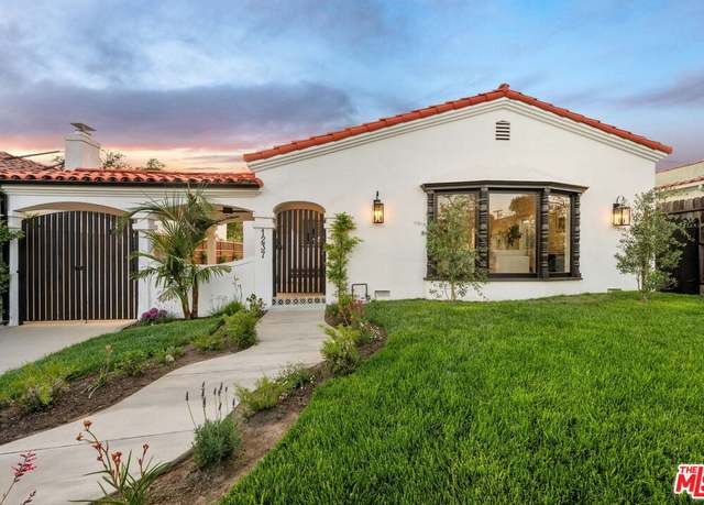 Property at 1237 S Curson Ave, Los Angeles, CA 90019, 4 beds, 4 baths