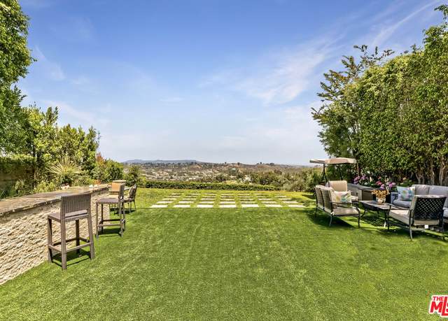 Property at 2322 Canyonback Rd, Los Angeles, CA 90049, 4 beds, 5.5 baths