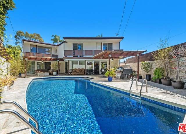 Property at 6505 S Halm Ave, Los Angeles, CA 90056, 5 beds, 4.5 baths