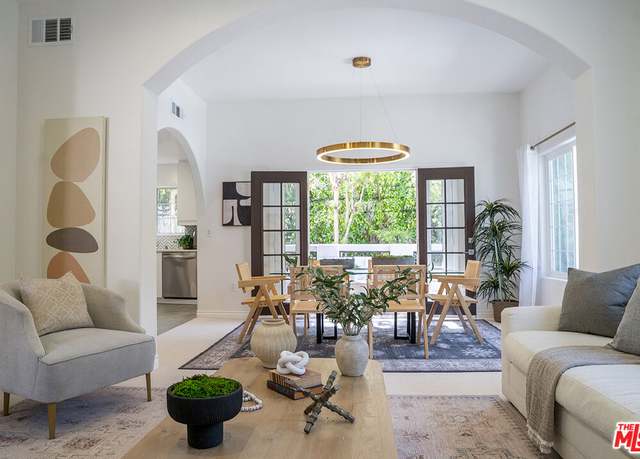 Property at 1515 N Fairfax Ave #8, Los Angeles, CA 90046, 2 beds, 2 baths
