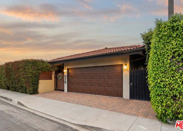 Property at 4309 Don Carlos Dr, Los Angeles, CA 90008, 3 beds, 2.5 baths