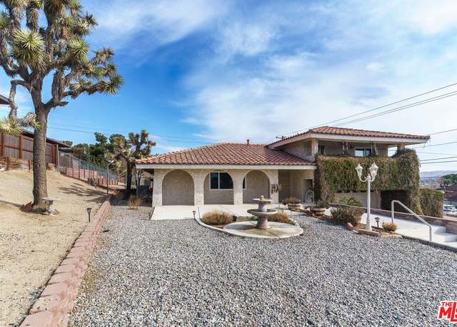 Property at 7545 Pinon Dr, Yucca Valley, CA 92284, 3 beds, 2 baths