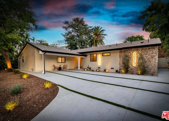 Property at 20456 Tiara St, Woodland Hills, CA 91367, 4 beds, 4.5 baths