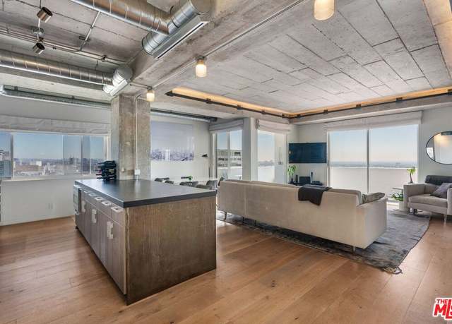 Property at 7250 Franklin Ave #817, Los Angeles, CA 90046, 2 beds, 2 baths
