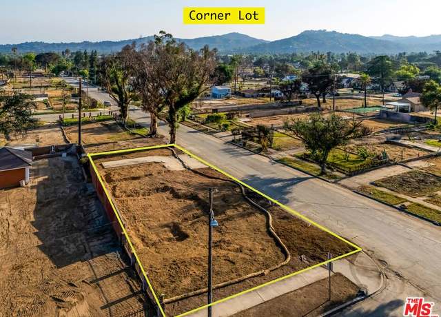 Property at 156 W Mariposa St, Altadena, CA 91001