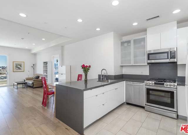 Property at 105 S Mariposa Ave #507, Los Angeles, CA 90004, 2 beds, 2 baths