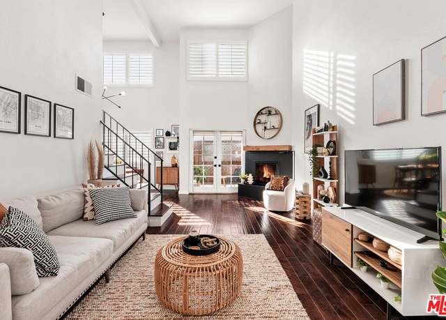 Property at 12930 Valleyheart Dr #8, Studio City, CA 91604, 1 bed, 1 bath
