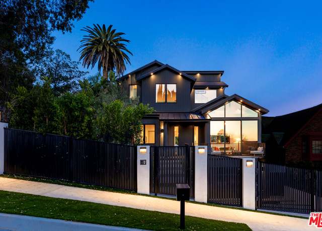 Property at 1822 N Vista St, Los Angeles, CA 90046, 4 beds, 5.5 baths